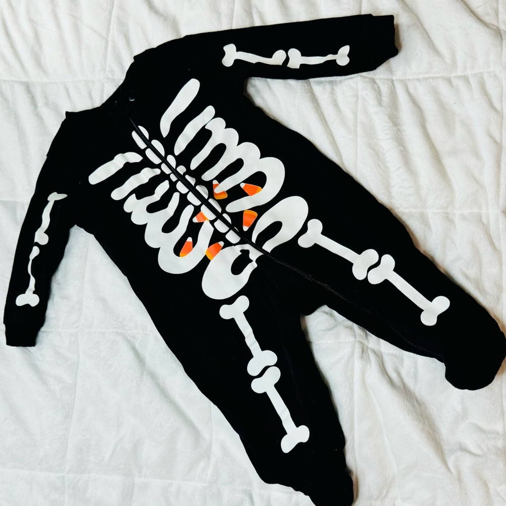 Baby skeleton, halloween Pajamas size 3-6M